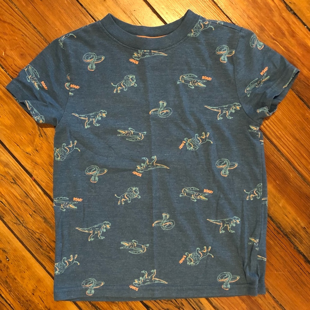 Graphic animal tee